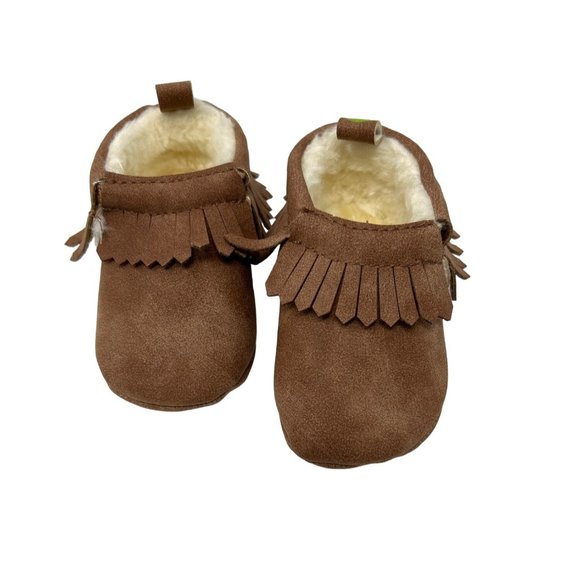 Baby Grey Knit & Faux Fur Boots, & Brown‎ Suede Moccasins - Sizes 0-3 M & 3-6 M - Picture 11 of 14